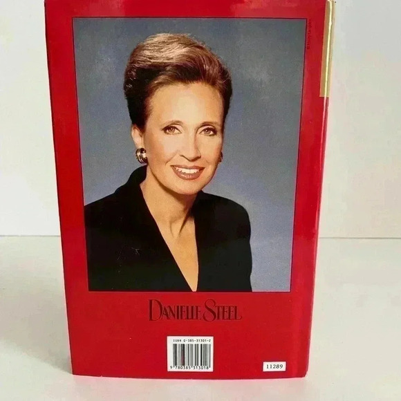 Danielle Steel Silent Honor - Picture 3 of 12